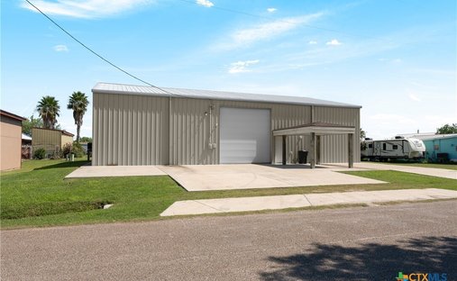 House in Port Mansfield, Texas, United States 1