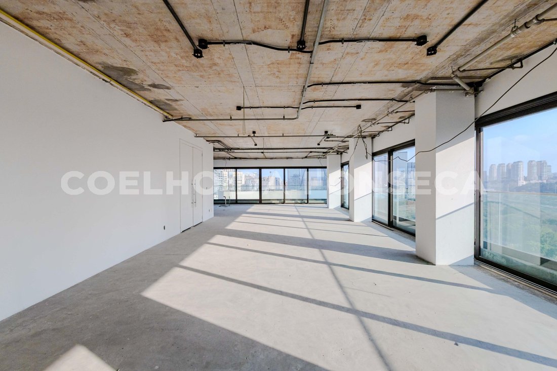 Condo in São Paulo, State of São Paulo, Brazil 2 - 17675264