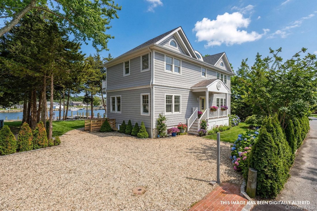House in Aquebogue, New York, United States 2 - 17670985