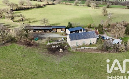 House in Malleret-Boussac, Nouvelle-Aquitaine, France 1