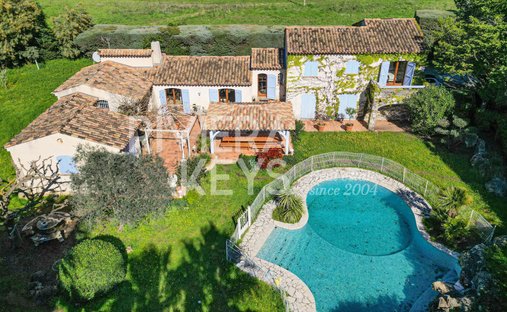 Estate in Exterieurs, Frejus, France 1