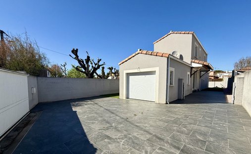 Villa a Cooperativa, Agde, Francia 1