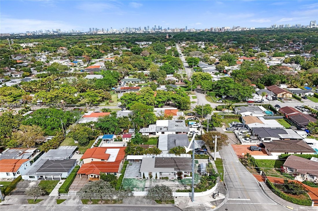 Maison à Coral Terrace, Floride, États-Unis 2 - 17672377