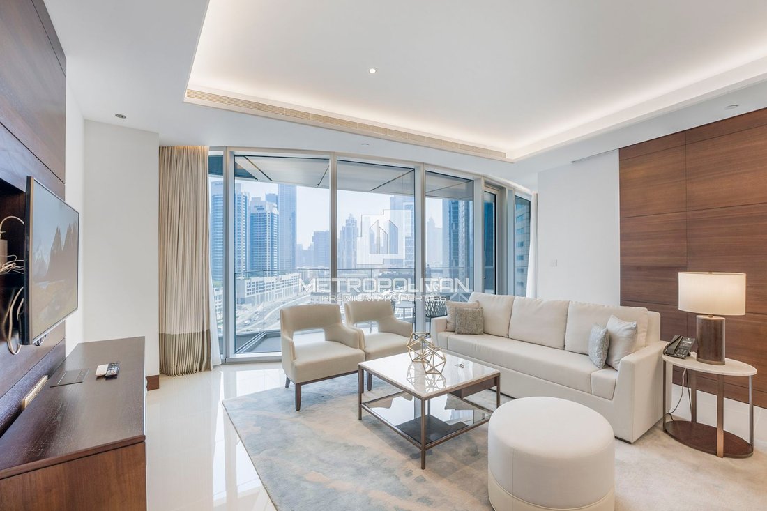 Apartment in Downtown Dubai, Dubai, United Arab Emirates 1 - 14988334