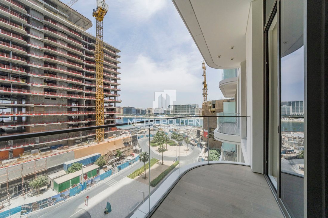 Apartment in Dubai Harbour, Dubai, United Arab Emirates 1 - 15348591