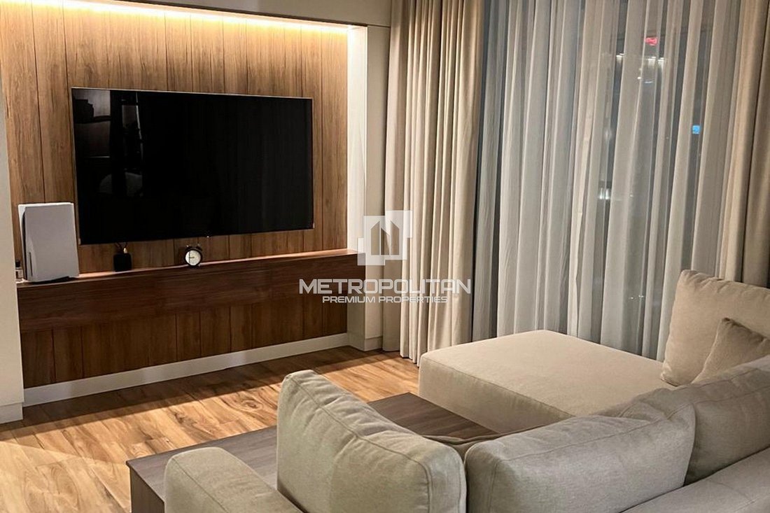 Apartment in Downtown Dubai, Dubai, United Arab Emirates 1 - 15045905
