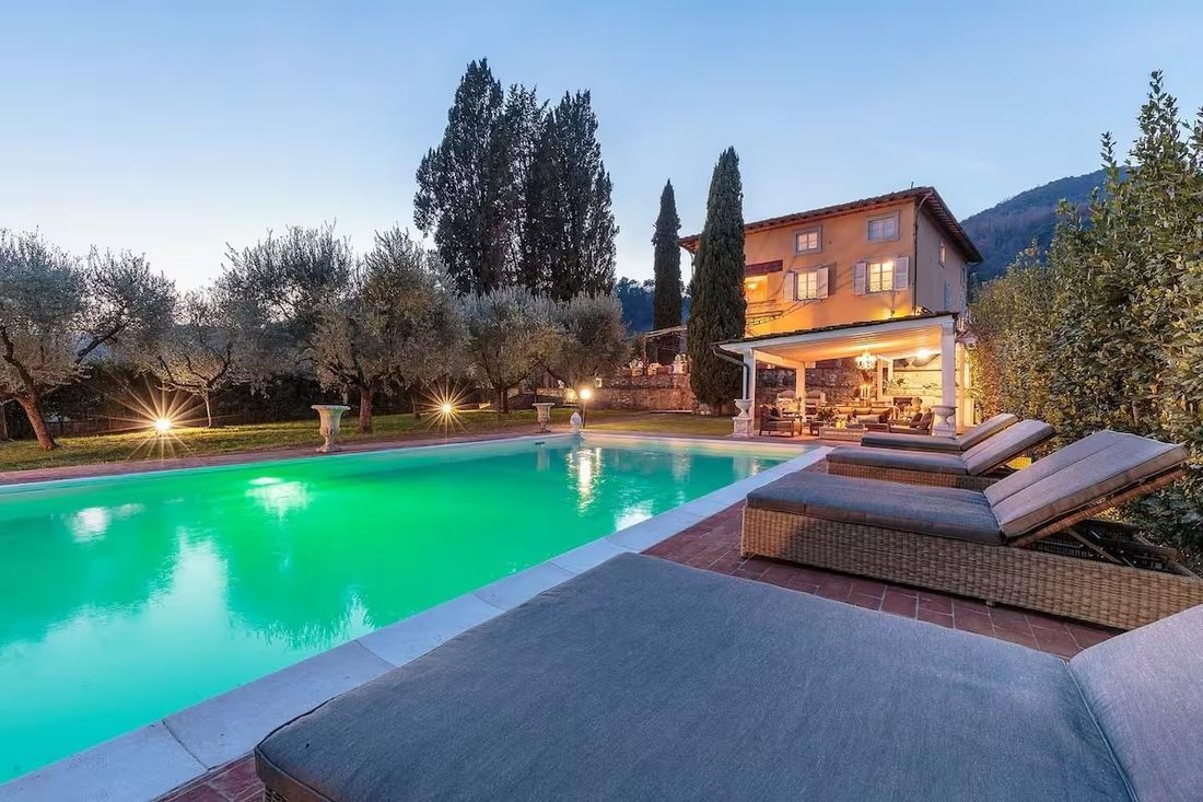 Villa in San Macario In Piano, Lucca, Tuscany 1 - 17673474