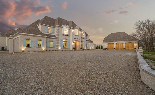 House in Aledo, Texas, United States 1