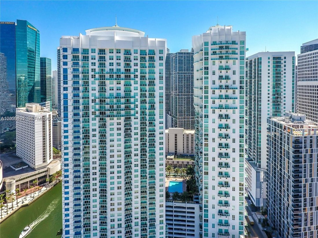 Condo in Miami, Florida, United States 3 - 17672381
