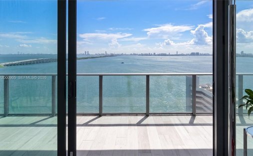 Condo in Miami, Florida, United States 1