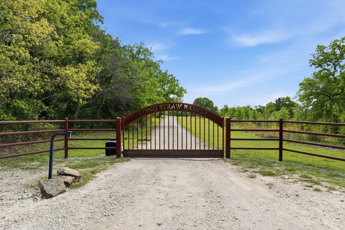 Farm Ranch in Forestburg, Texas, United States 5 - 17674281
