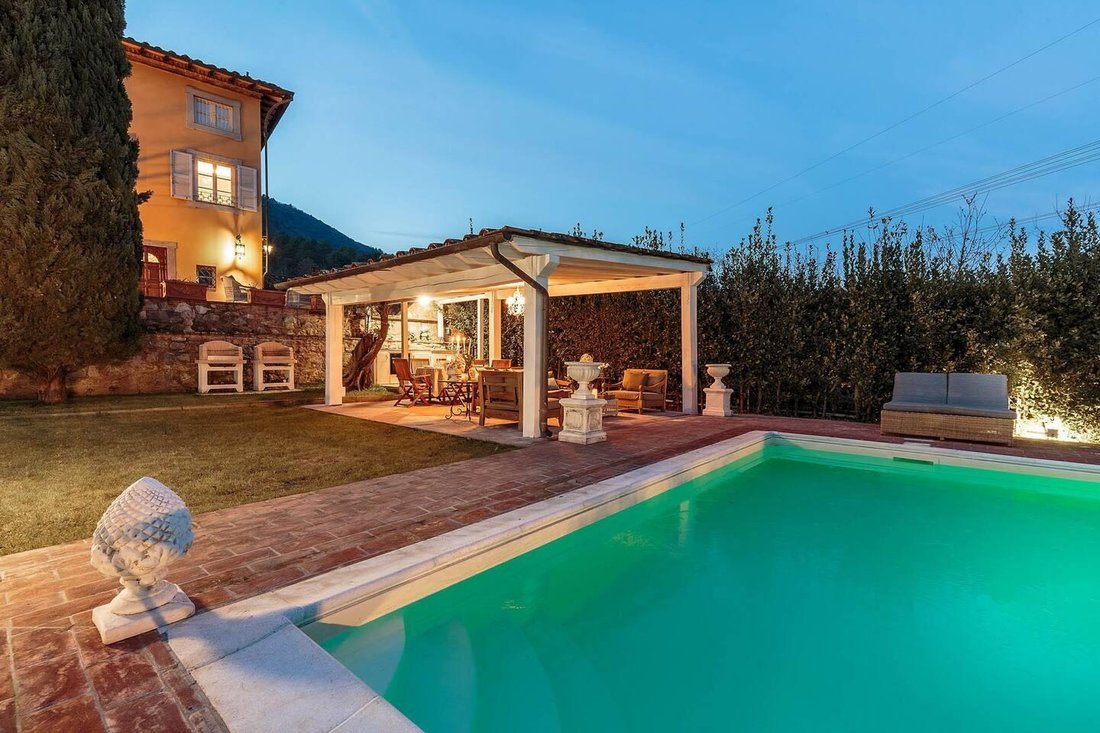 Villa in San Macario In Piano, Lucca, Tuscany 3 - 17673474