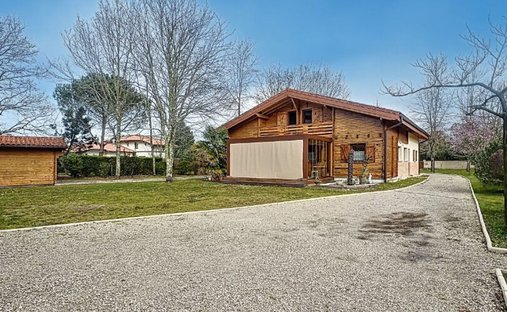 House in Biscarrosse, Nouvelle-Aquitaine, France 1