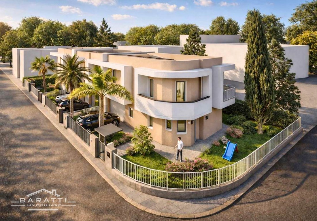 Villa in City, Peschiera del Garda, Veneto 1 - 17673901