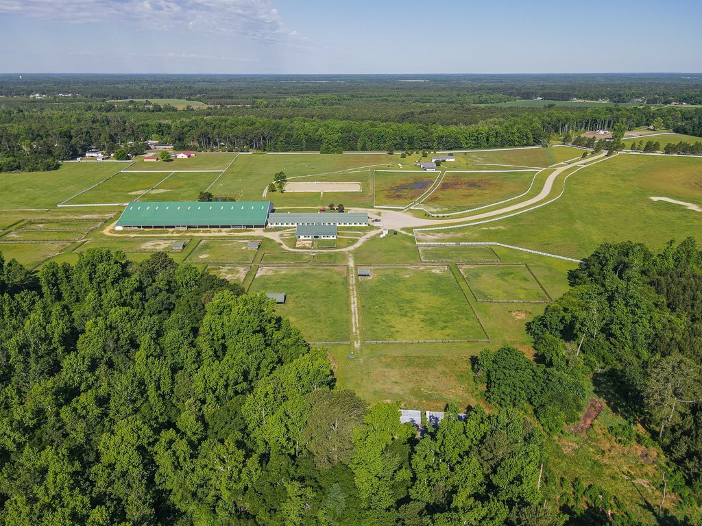 Farm Ranch in Laurinburg, North Carolina, United States 4 - 17675014
