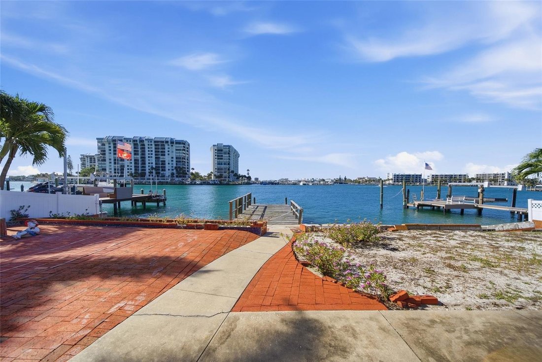 House in Treasure Island, Florida, United States 4 - 17669826