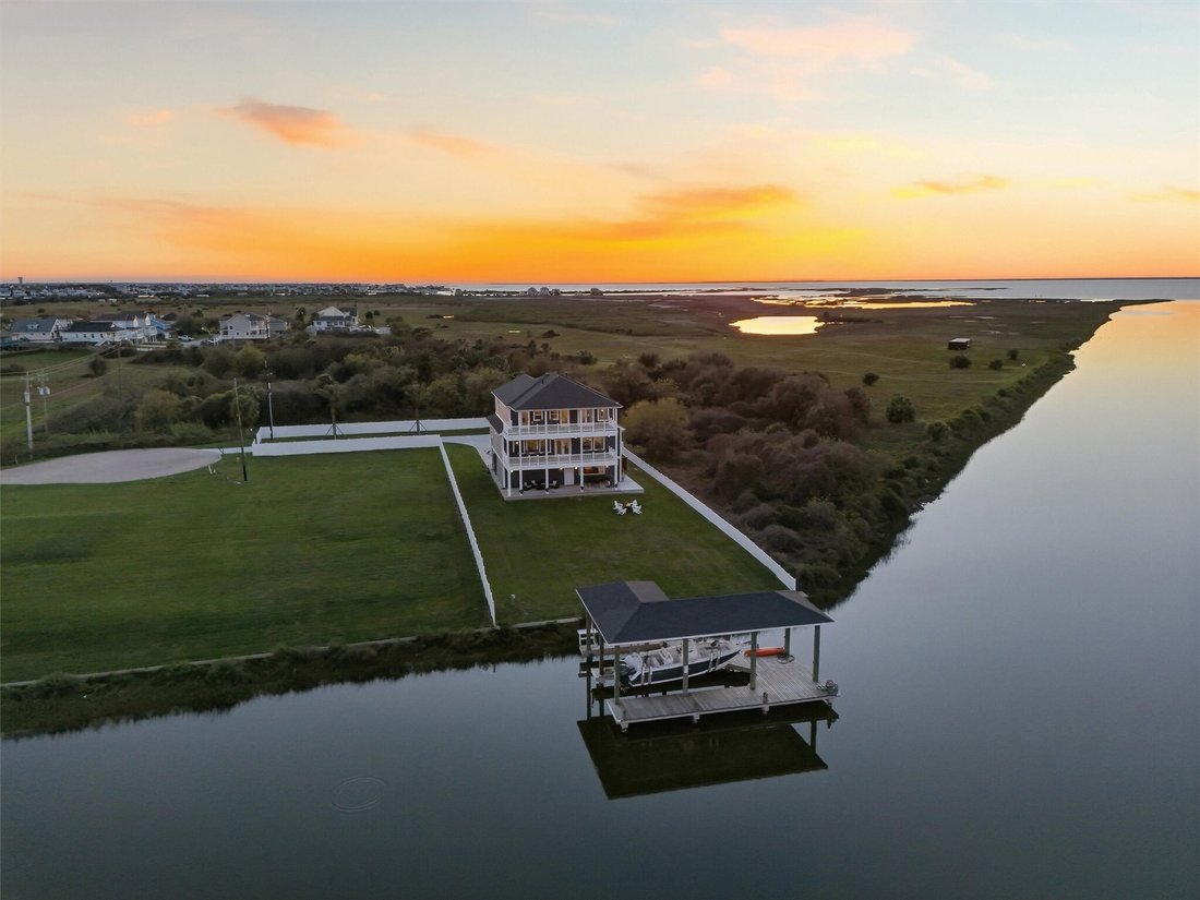 House in Galveston, Texas, United States 1 - 17429008