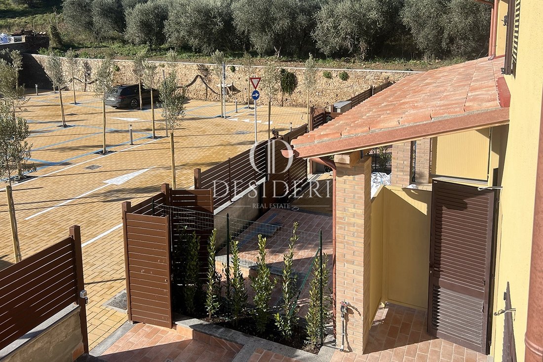 Apartment in Castle of Castiglione, Castiglione della Pescaia, Tuscany 4 - 17672574