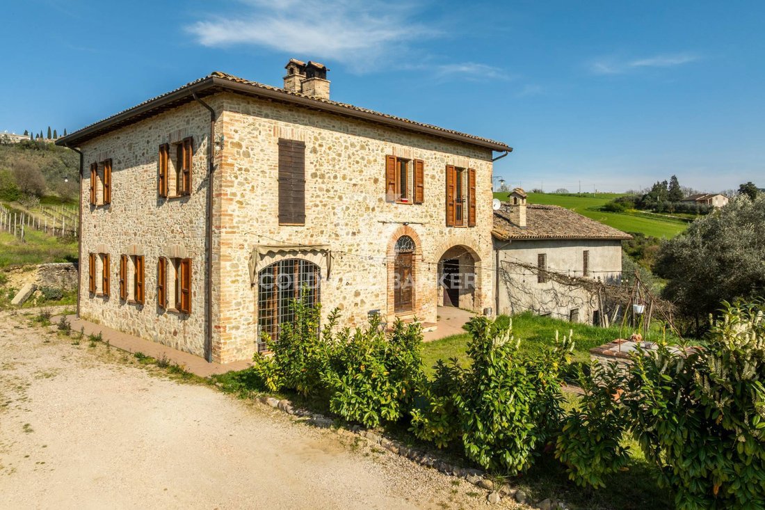 Country House in Collazzone, Umbria, Italy 1 - 17674985