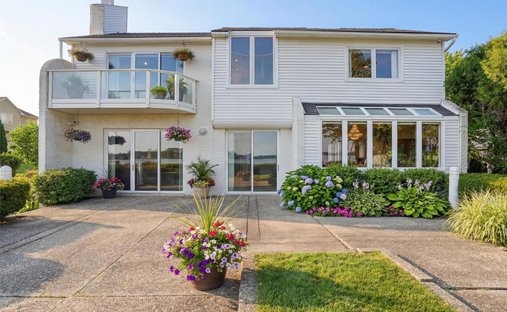 House in Orchard Lake Village, Michigan, United States 1
