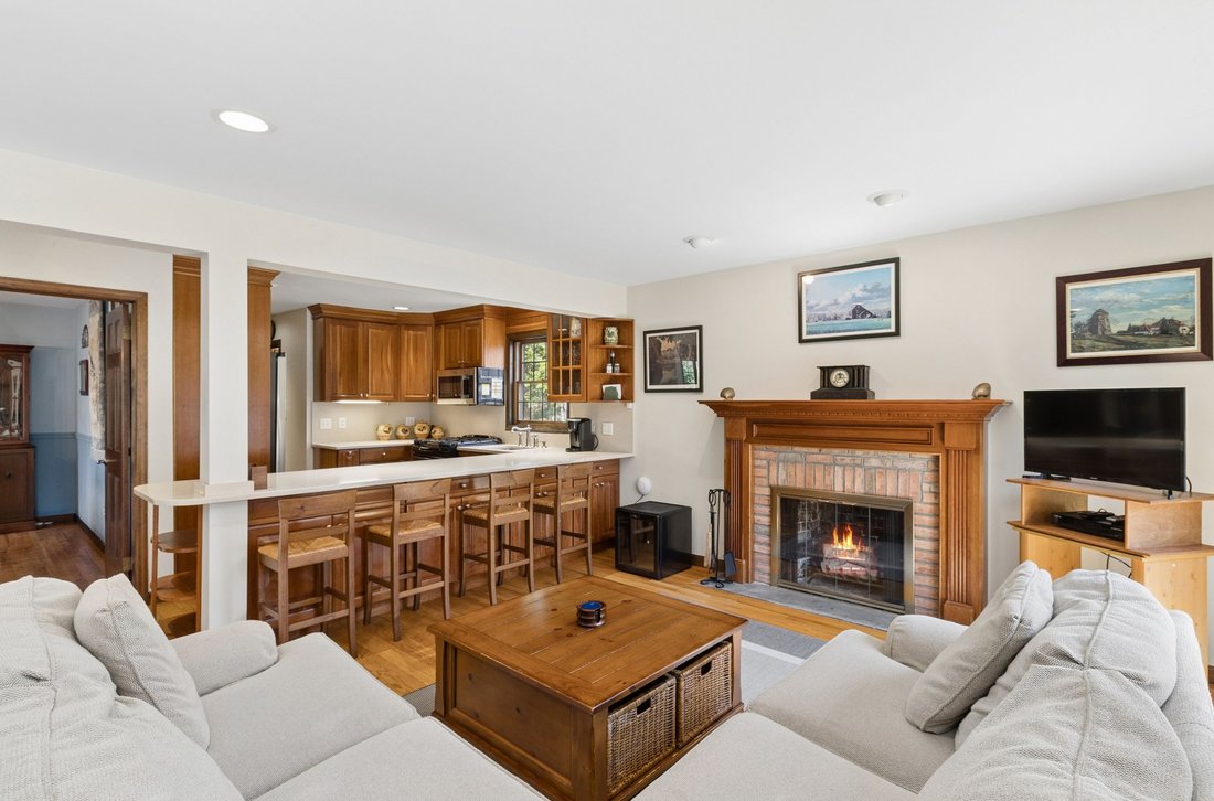 East Hampton, New York, United States 5 - 17671084