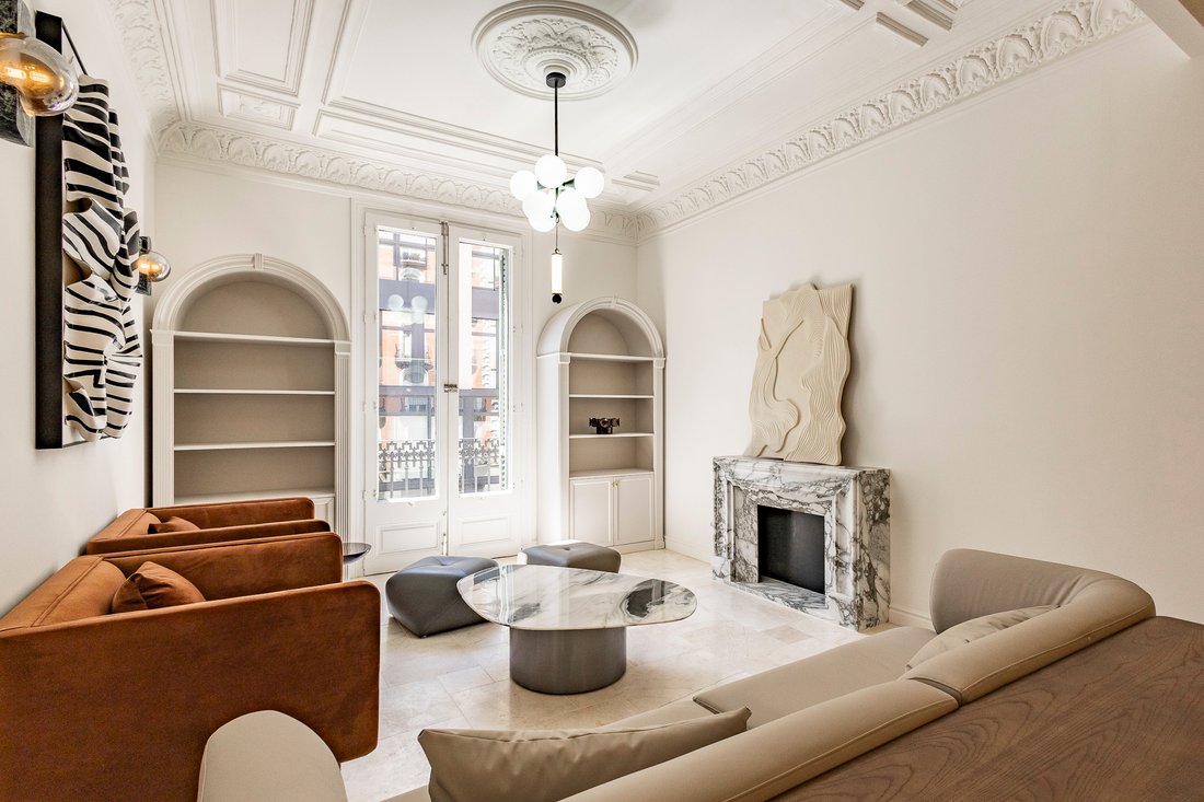 Apartment in Ciutat Vella, Barcelona, Spain 2 - 17673970