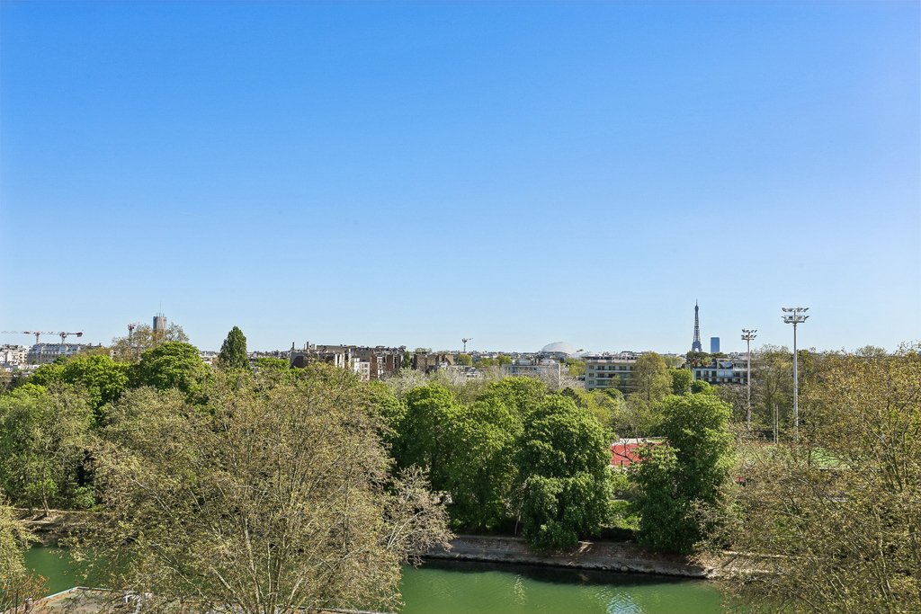 Apartment in Puteaux, Ile-de-France, France 1 - 17670156