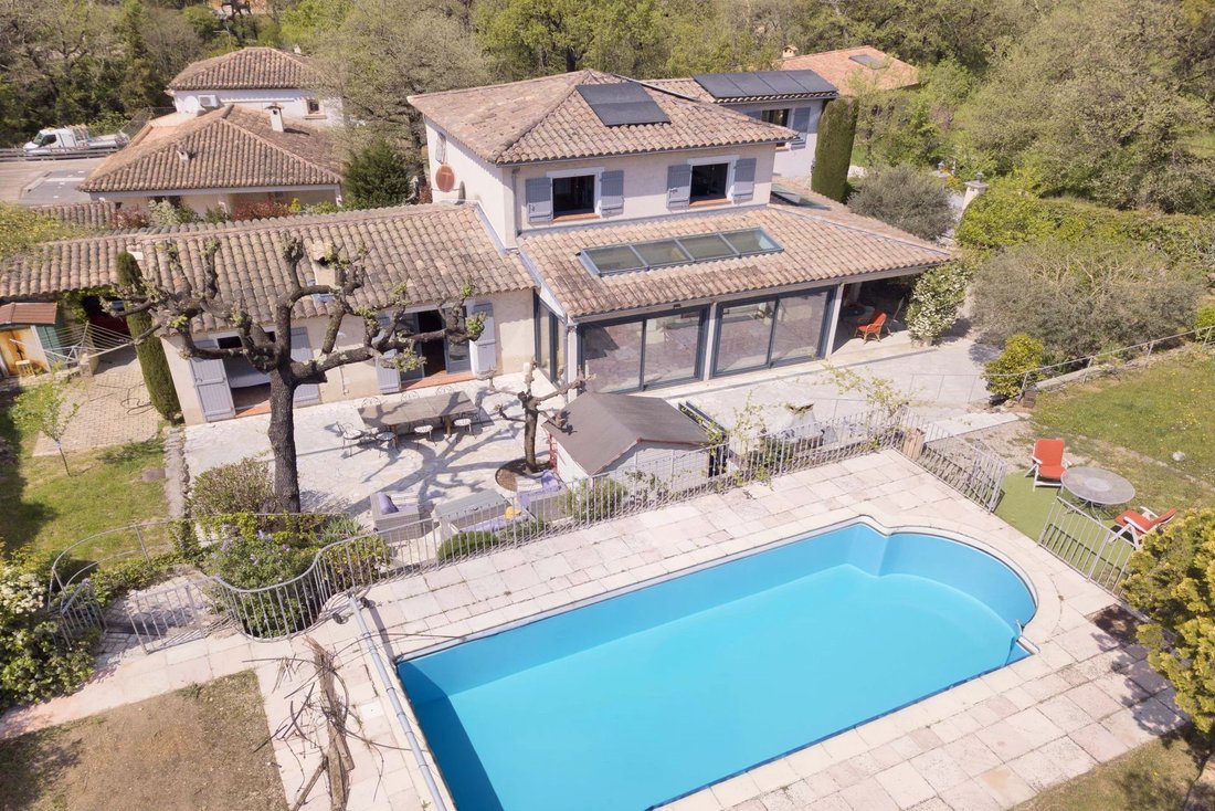 Villa in Grand'Piece-Les Plaines, Mouans-Sartoux, France 1 - 17670043