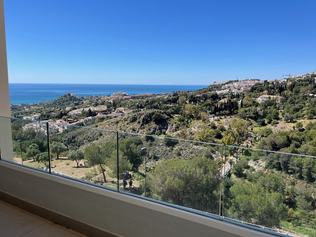 Apartment in Arroyo de la Miel, Benalmadena, Andalusia 4 - 17515502