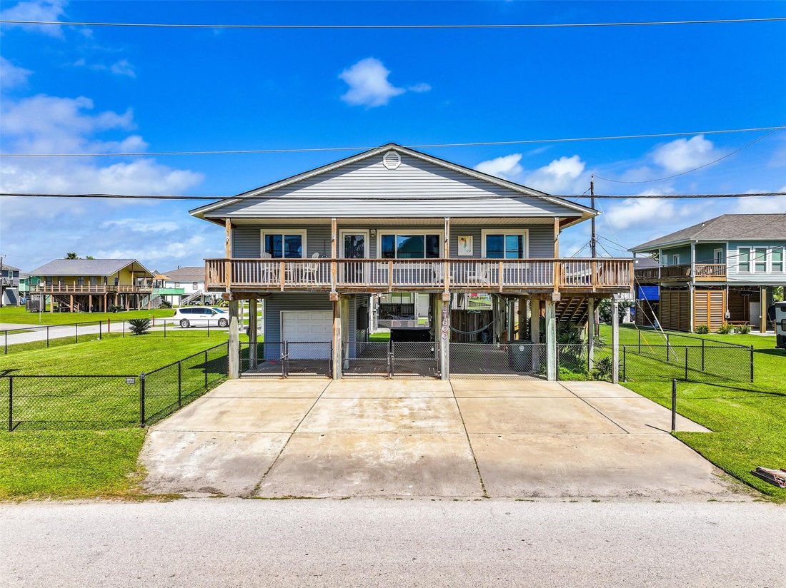 House in Galveston, Texas, United States 1 - 17672816
