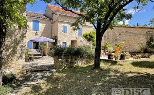 Farm Ranch in Monesties, Okzitanien, Frankreich 1