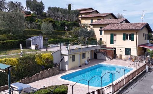 Villa in Padenghe sul Garda, Lombardy, Italy 1