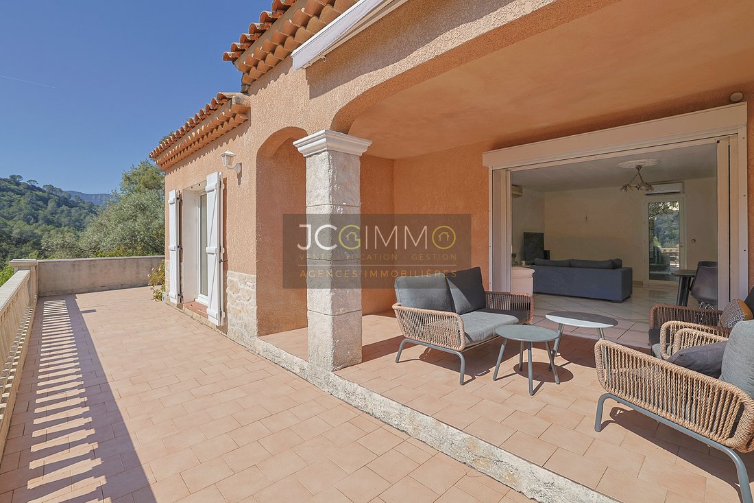 House in Solliès-Toucas, Provence-Alpes-Côte d'Azur, France 2 - 17673139