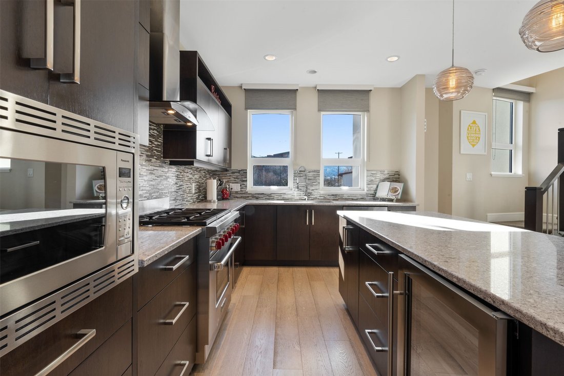 House in Kelowna, British Columbia, Canada 3 - 17674177