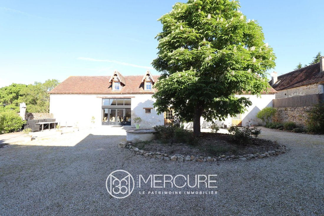 Estate in Tournon-Saint-Martin, Centre-Val de Loire, France 4 - 17627741