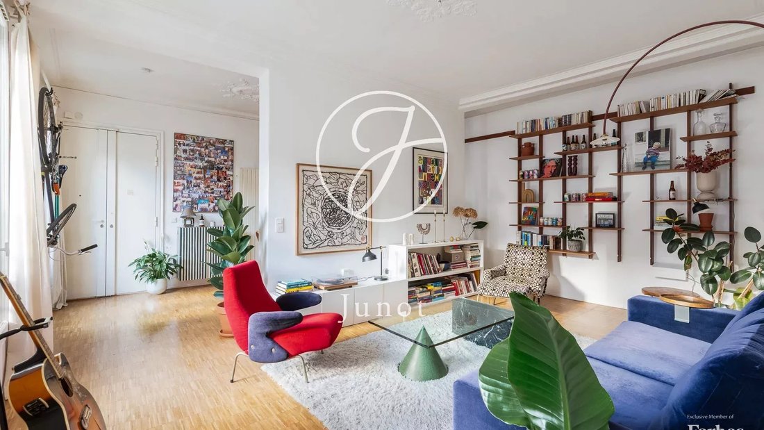 Apartment in Chateau d'Eau-Lancry, Paris 10e Arrondissement, Paris 3 - 16885322
