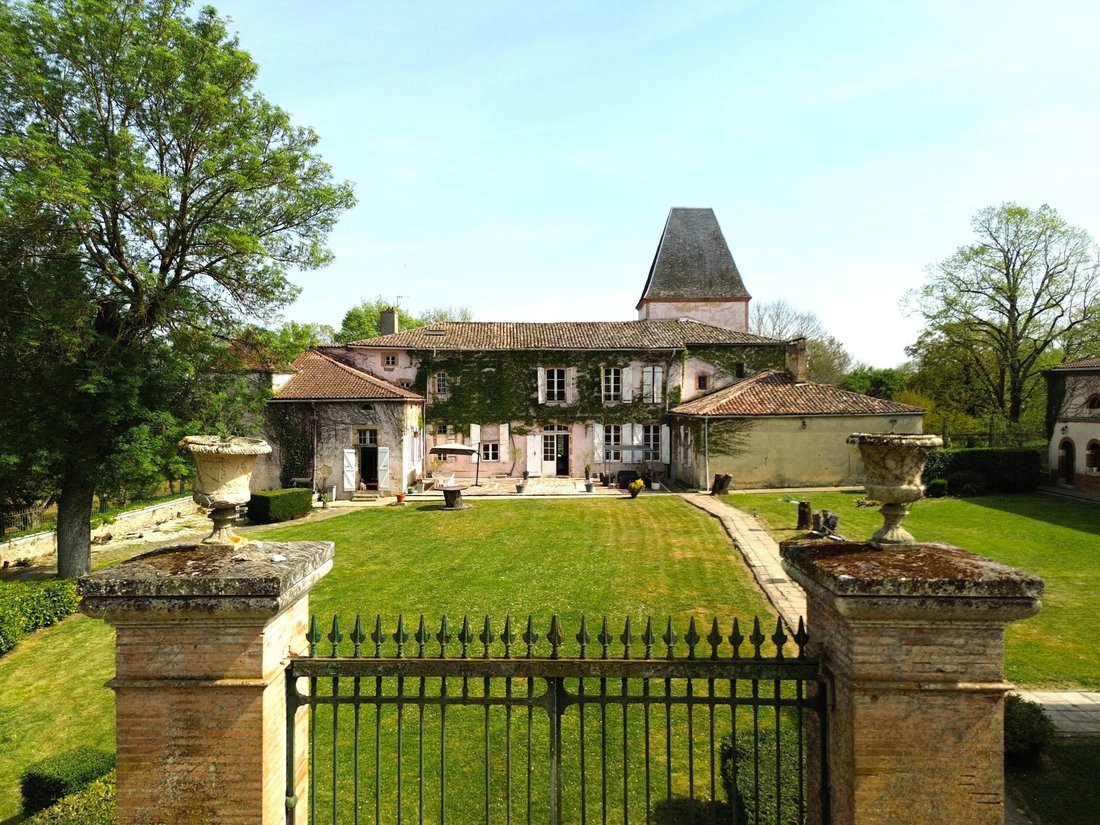 House in Gimat, Occitania, France 3 - 16070580