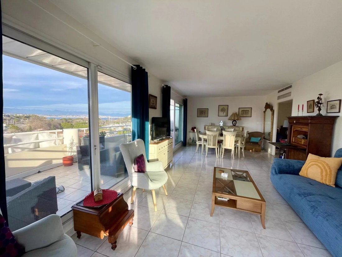 Apartment in Les Cougoulins-Rastines, Antibes, France 3 - 17673838