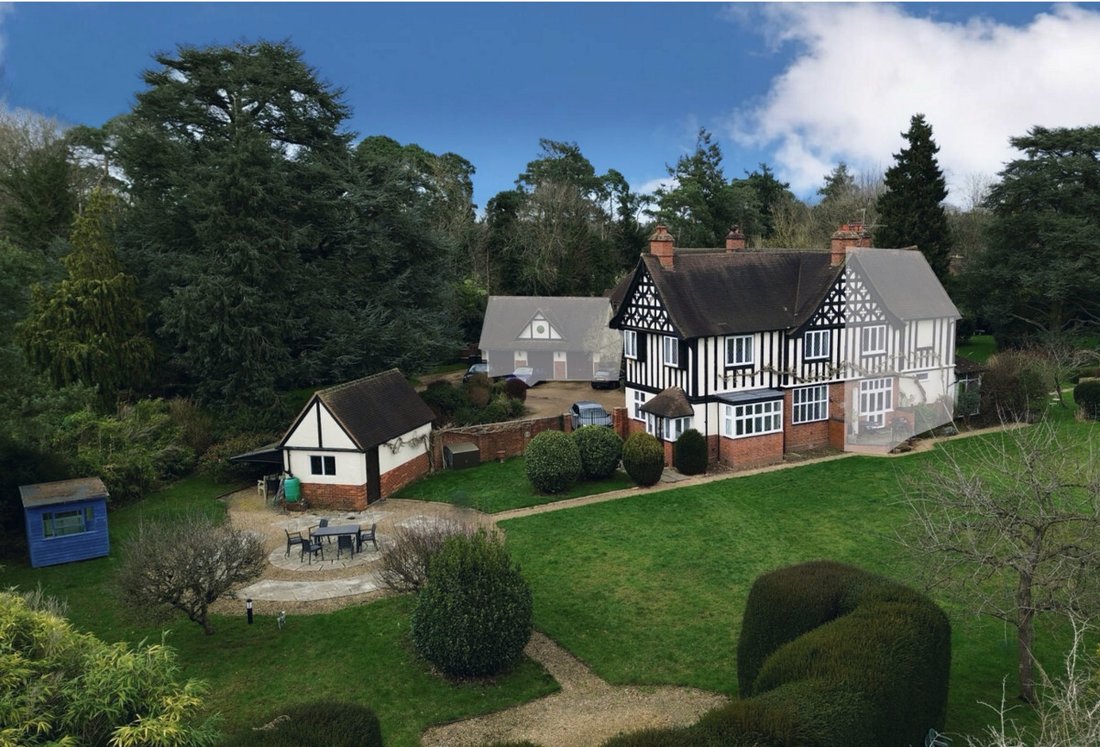 House in Taplow, England 2 - 17250482