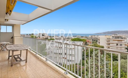 Apartamento en Ponteil, Antibes, Francia 1