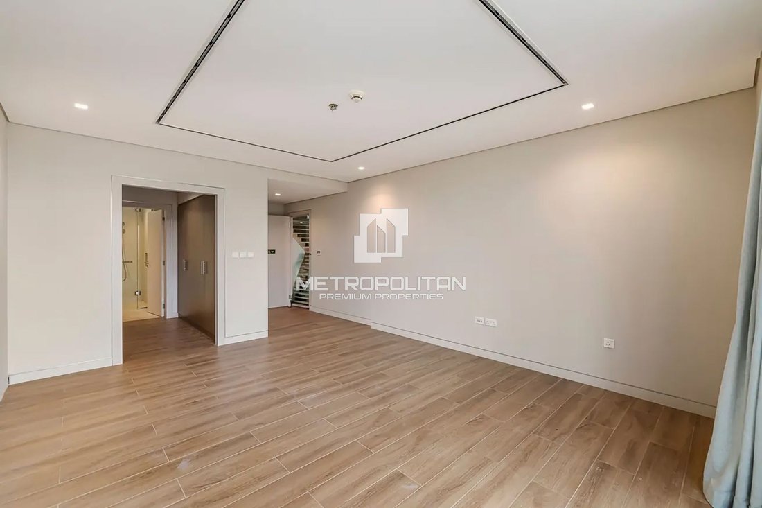 Villa in Jumeirah Bay, Dubai, United Arab Emirates 2 - 15292970