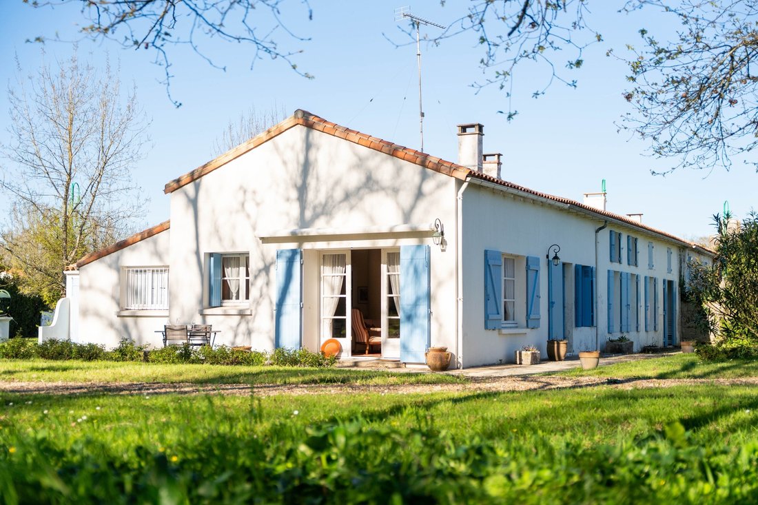 Maison à Breuillet, Nouvelle-Aquitaine, France 1 - 17673763