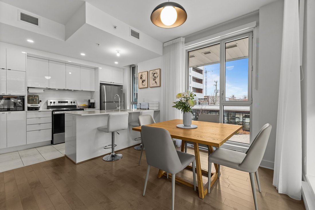 Condo in Montréal, Quebec, Canada 3 - 17674278