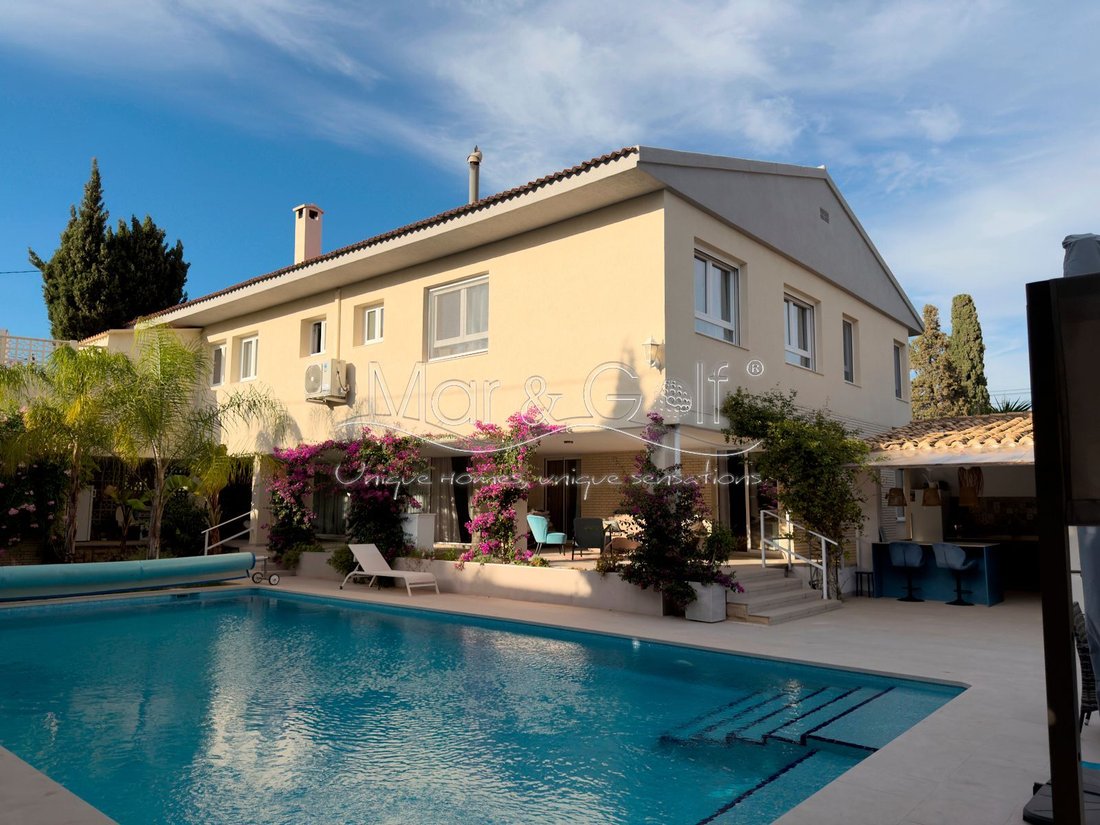 Chalet in San Juan de Alicante, Valencian Community, Spain 1 - 17670230