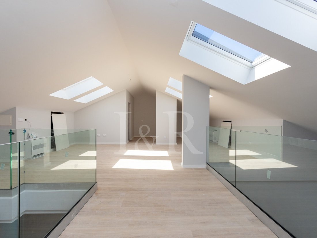 Apartment in Carcavelos e Parede, Lisbon, Portugal 5 - 13933236