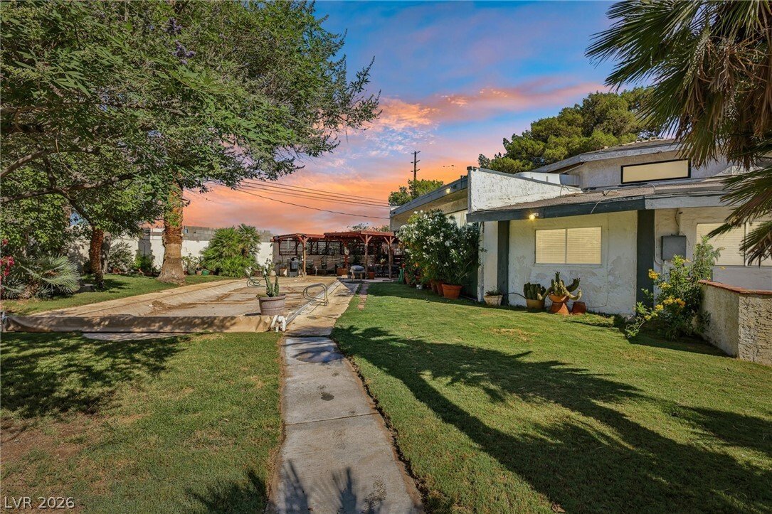 House in Las Vegas, Nevada, United States 2 - 17675870