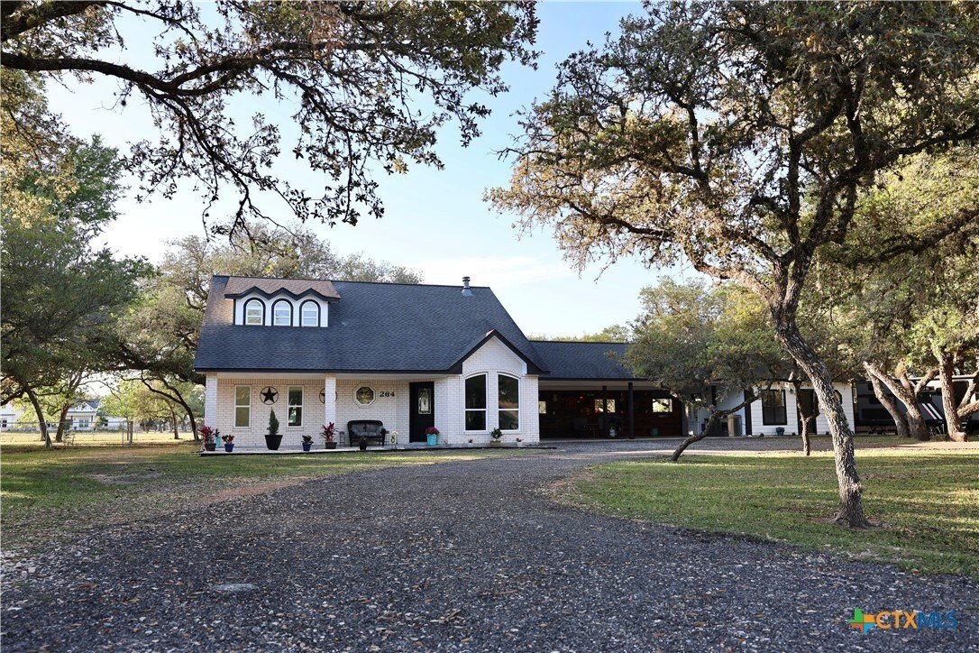 House in Inez, Texas, United States 1 - 17545846