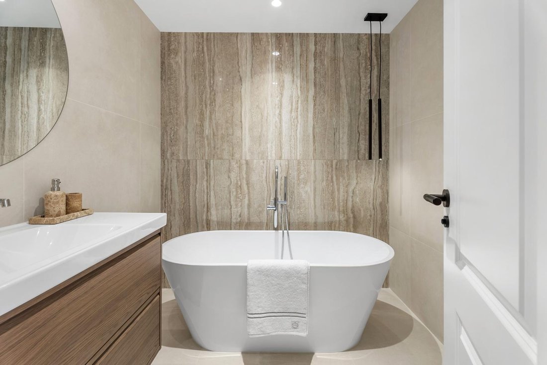 Apartment in La Quinta, Benahavis, Andalusia 4 - 17676151
