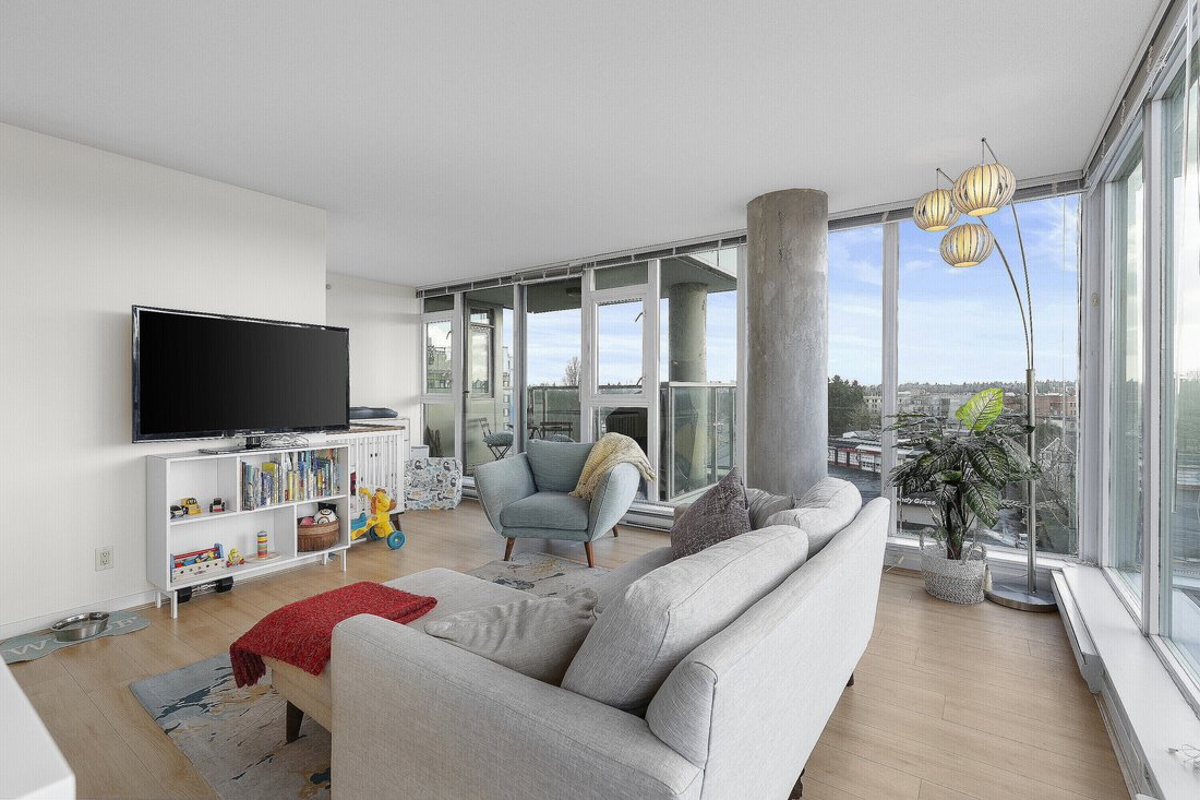 Condo in Vancouver, British Columbia, Canada 3 - 17675722