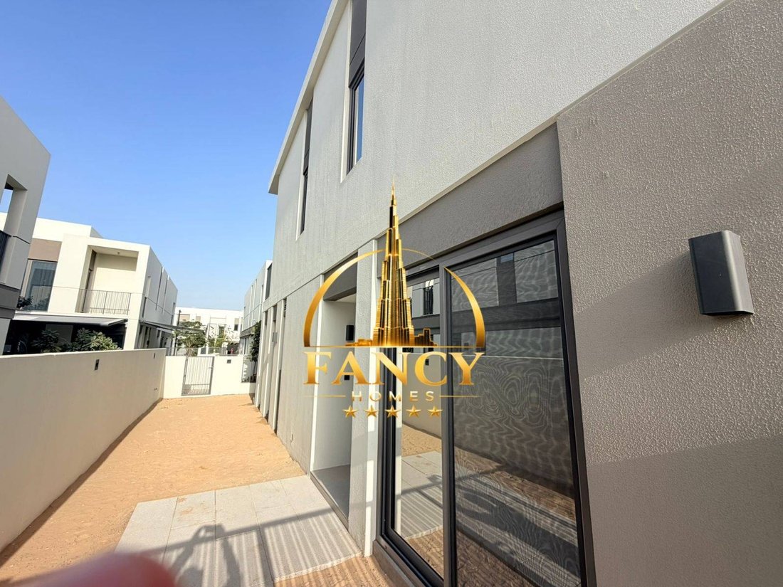 Villa in Tilal Al Ghaf, Dubai, United Arab Emirates 5 - 17676245